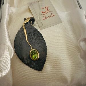 COPY - COPY - NEW Sterling Silver signed designer Juvite leaf pendant with genu…